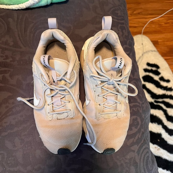 Running sneakers. Worn but in good condition - Picture 2 of 2